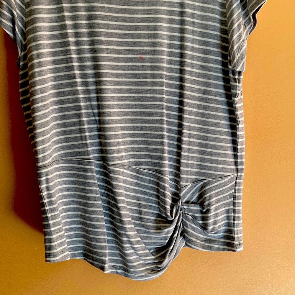 6130 cabi meet up tee